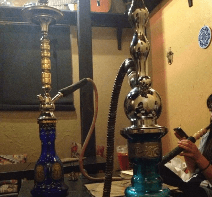 2つ並んだシーシャ